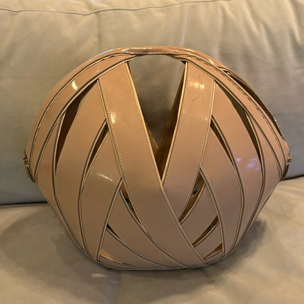 Perrin Paris Le Panier Ball Bag Nude Patent Leather